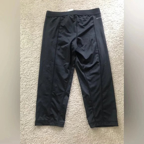 Nike Pro Black Leggings Size Medium - Picture 3 of 4